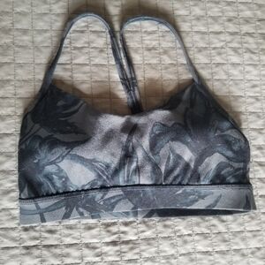 Lululemon Flow Y Bra size 6